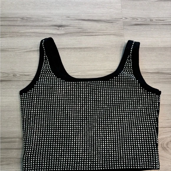 Source Unknown Black and Silver Studded Crop Top - Picture 2 of 6
